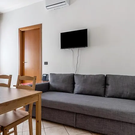 Delia's In The Center By Wonderful Italy Bolonia